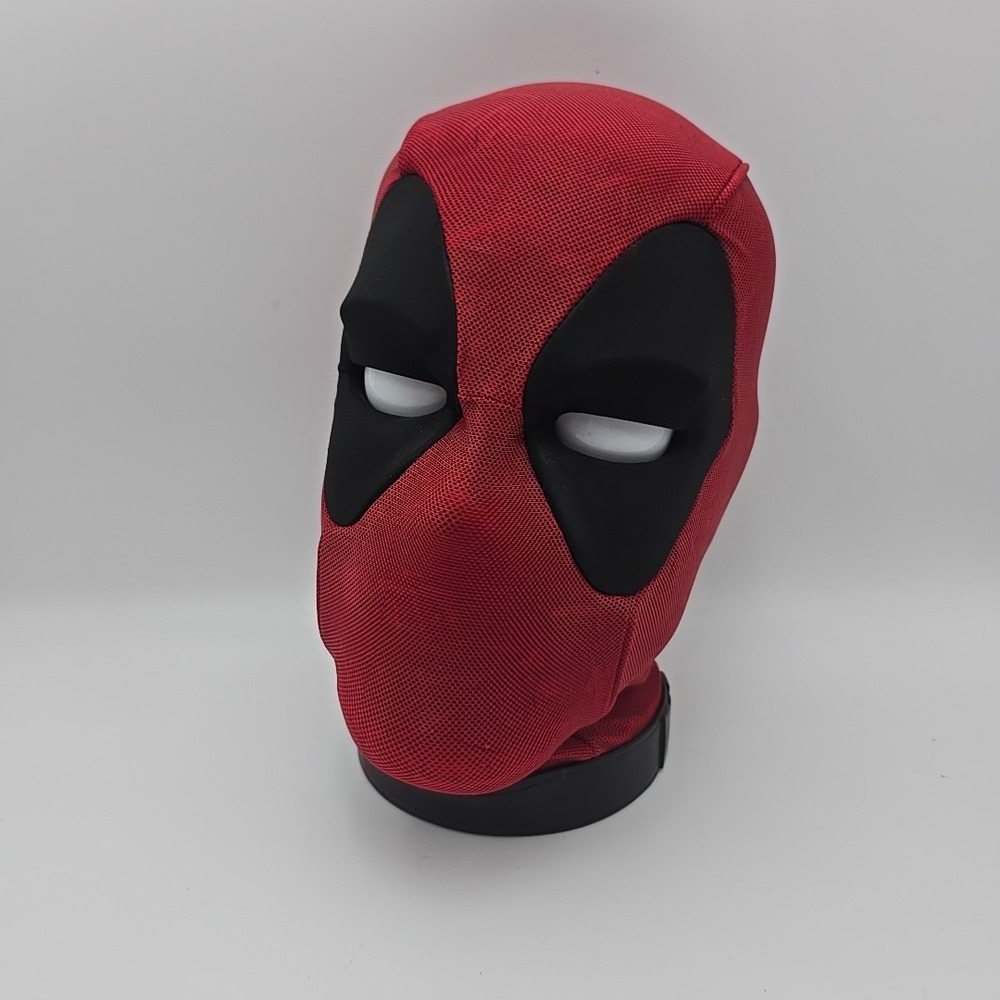 Hasbro Marvel Legends Interactive Electronic Deadpool's Head Tested -‎ See Video